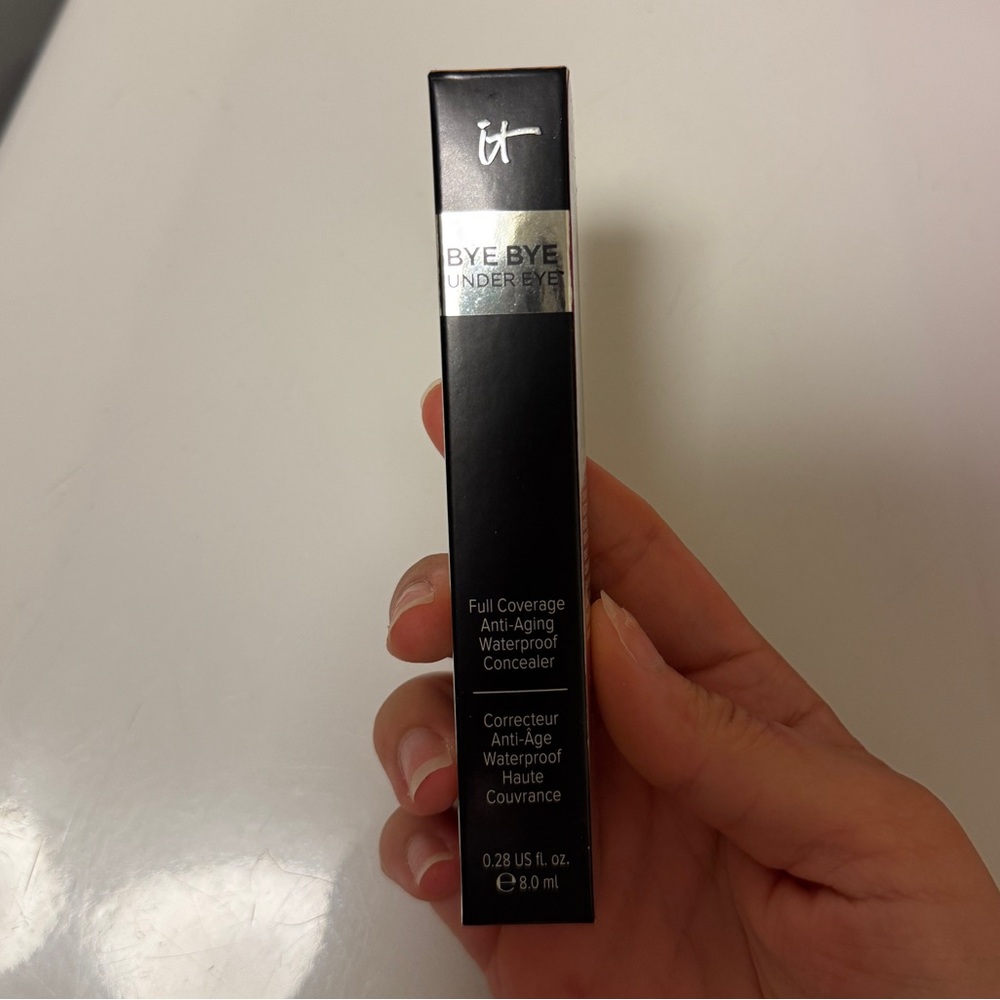 IT Cosmetics Concealer in Tan